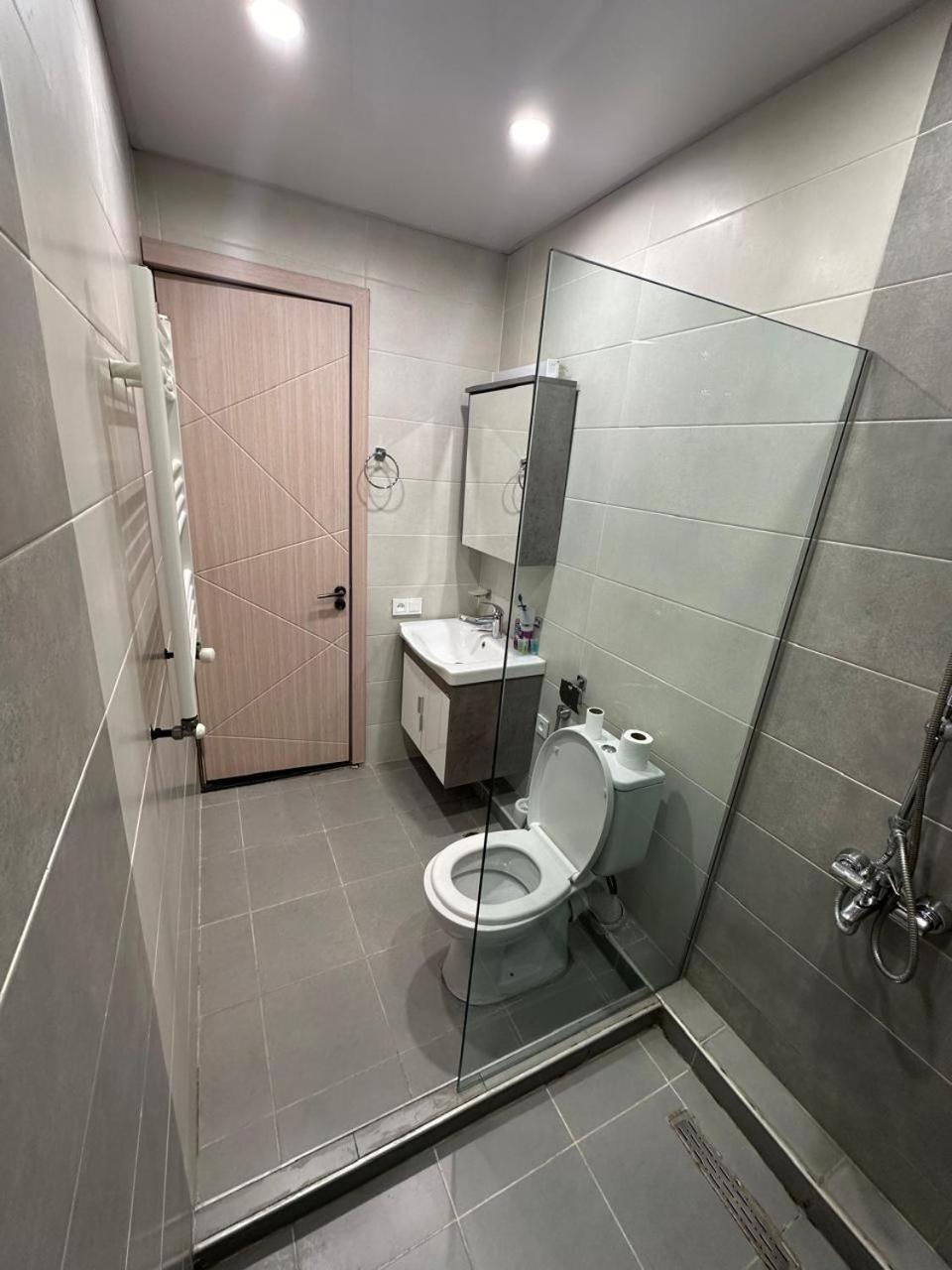Apartment In The Center Tbilisi Esterno foto