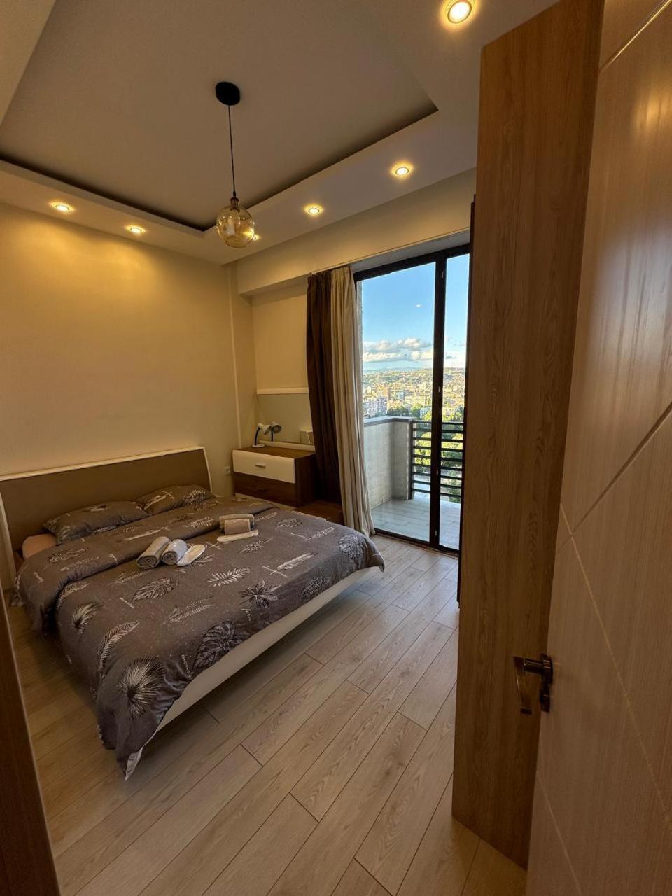 Apartment In The Center Tbilisi Esterno foto